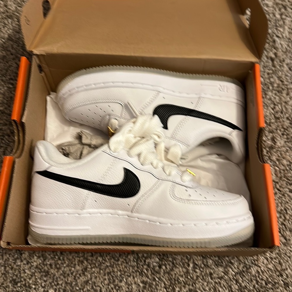 Nike Air Force